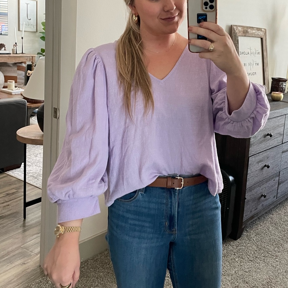 Lavender puff sleeve shirt